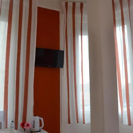 Palazzo Liberty בית הארחה 3*